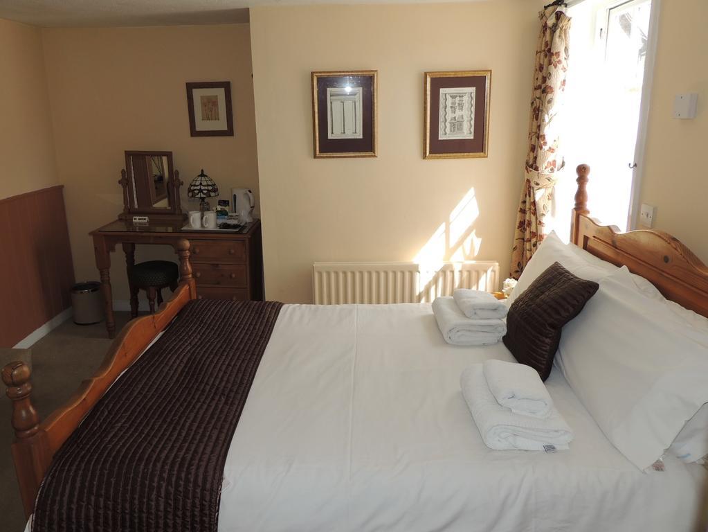 Railway Hotel Faversham Δωμάτιο φωτογραφία